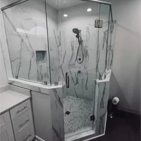 Glass Bath Enclosure