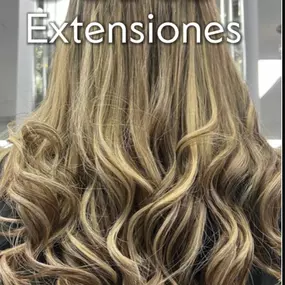 Azzia Hair Extensions- corte de extensiones