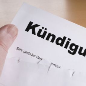 Fristlose Kündigung wegen sexueller Belästigung am Arbeitsplatz - Kanzlei Köhne, Kulle & Kollegen München