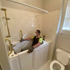 Sometimes a small space just needs the right touch to feel brand new. With this bathtub remodel, Ledezma Remodeling turned a basic bathroom into a safe, welcoming space with simple upgrades that make life easier. We’re here to help people live better in their homes with quality work and a personal touch you can count on.