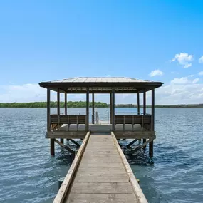 Waterfront community with deep water community dock and access to the Stono River