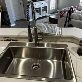 New kitchen sink and faucet