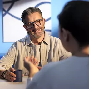 Beltone Commence™ makes everyday conversations more natural