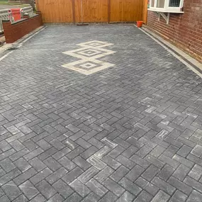 Bild von Portsmouth Paving and Roofing Ltd