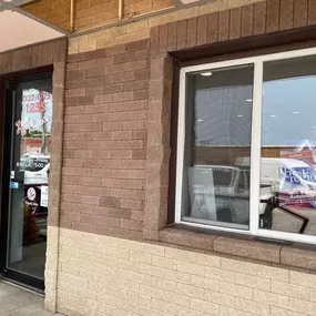 Tom & Ed's Autobody in Schererville – Exterior Front Entrance at Tom & Ed's Autobody