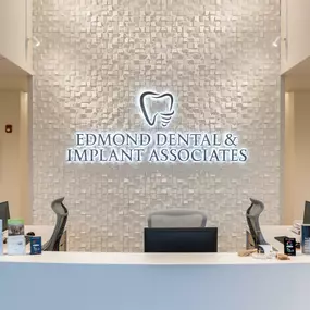 Bild von Edmond Dental & Implant Associates, Matthew J. Holloman, DDS