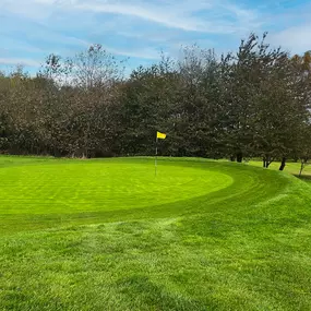 A downhill par 3, if you come up short you will benefit from the downhill slope as it will kick on. If you are playing from the whites, it’s a long par 3 and opens the margin of error.