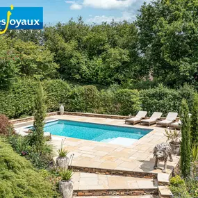 Desjoyaux Pools - Outdoor Custom Garden Swimming Pool Installation