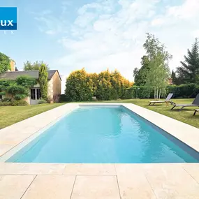 Desjoyaux Pools - Outdoor Garden Swimming Pool Installation