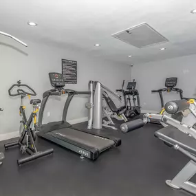 333 Holly Apartments - Gym