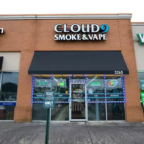 Bild von Cloud 9 Smoke Shop, Vape, & Hookah Co. - New Cobb Pkwy