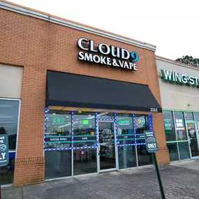 Bild von Cloud 9 Smoke Shop, Vape, & Hookah Co. - New Cobb Pkwy