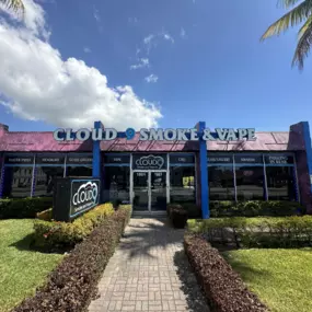 Bild von Cloud 9 Smoke Shop, Vape, & Hookah Co. - North Miami Beach