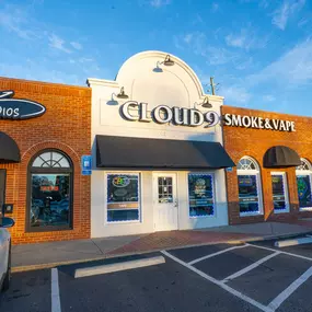 Bild von Cloud 9 Smoke Shop, Vape, & Hookah Co. - South Marietta Parkway