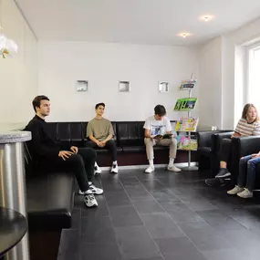 Praxis für Kieferorthopädie - Team DDR. Scheiderbauer, Innsbruck