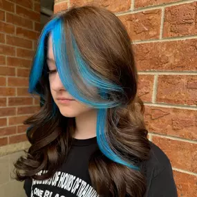 Blue Accent Highlights and Money Pieces Salon in Schaumberg, IL