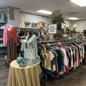 Bild von The Village Thrift Shop