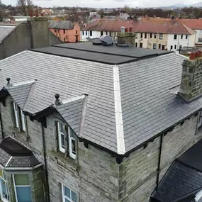 Bild von Edinburgh's First Response Roofing Ltd