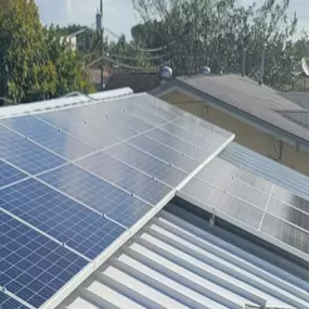 Bild von Local Solar and Roofing