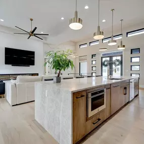 Bild von MIR Homes Inc