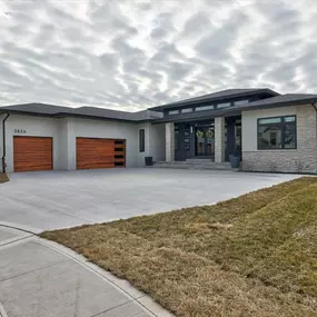 Bild von MIR Homes Inc