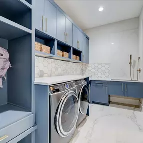 Bild von MIR Homes Inc