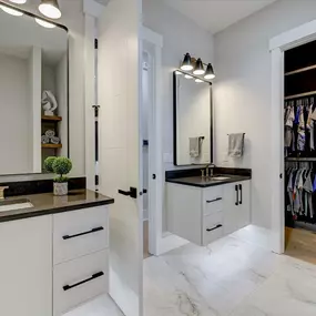 Bild von MIR Homes Inc