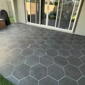 High-end hexagonal paver installation for patios and outdoor spaces. Perfect for creating a unique, stylish look with premium materials designed to last in Arizona’s climate.