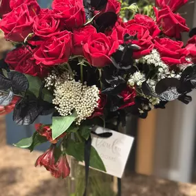 Thank you to loulou_blooms for the beautiful bouquets of flowers. I won this bid on the Canfield School Auction - and very glad I did! Canfield they are local. Support small businesses.