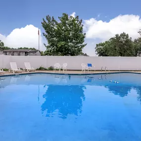 Bild von London Square & Blue Spruce Apartments