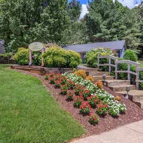 Bild von Walden Pond Living