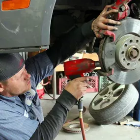 Bild von Mike's Alignment & Muffler Services