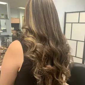 MD Barber & Beauty Salon - Balayage