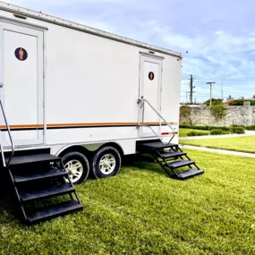 VIP Porta Potty