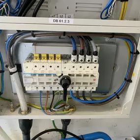 Bild von ESR Electrical