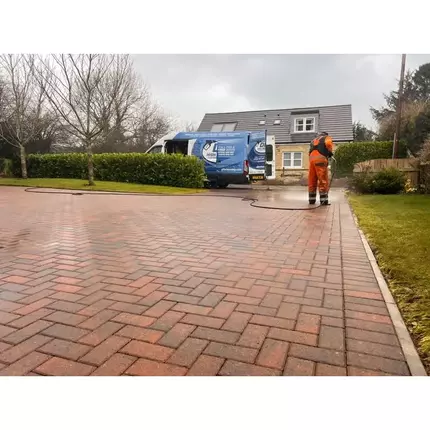 Λογότυπο από DLN HIGH PRESSURE CLEANING SERVICES Ltd