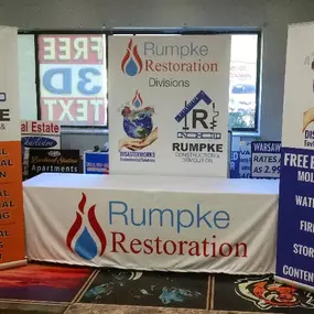Not all business signs are created equal! At Digimax Graphics, we combine 25+ years of experience with custom design and quality materials to make your signage stand out. ???? Don’t settle for average—explore our custom options on our website.