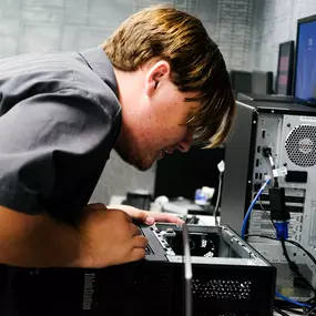 CETech's hardware support services deliver expert IT equipment maintenance and repair, ensuring reliable managed IT services and customized Rochester business IT solutions.