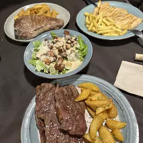 amareloasadorygrillfotoplatos.jpg