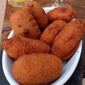 amareloasadorygrillfotocroquetascaseras.jpg