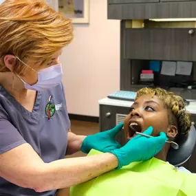 Bild von Westside Family Dentistry: Lubes Martin P DDS