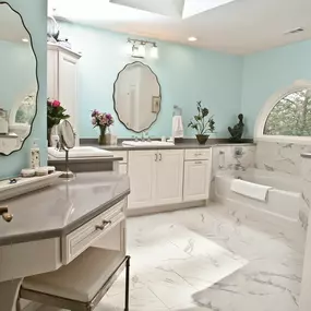 Bild von Accent Kitchens and Baths