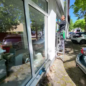 Bild von Brush & Shovel Gebäudereinigung