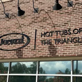 Bild von Jacuzzi Hot Tubs of the Triangle - BY APPOINTMENT ONLY