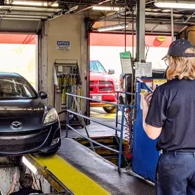 Bild von Performance Plus Quick Oil Change & Car Wash