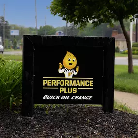 Performance Plus Quick Oil Change Wyoming - Oil Change Sign