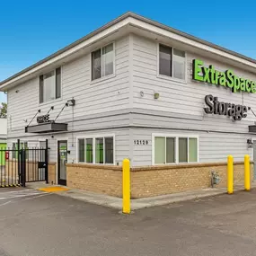 Beauty Image - Extra Space Storage at 12117 Pacific Hwy SW, Lakewood, WA 98499