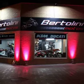 bertolini_motos_concesionario_motos_taller_alicante_fachada.jpg