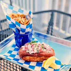 Best Lobster Roll in Essex CT