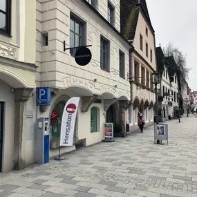 Hansaton Hörkompetenz-Zentrum Stadtplatz 33, Steyr von links kommend